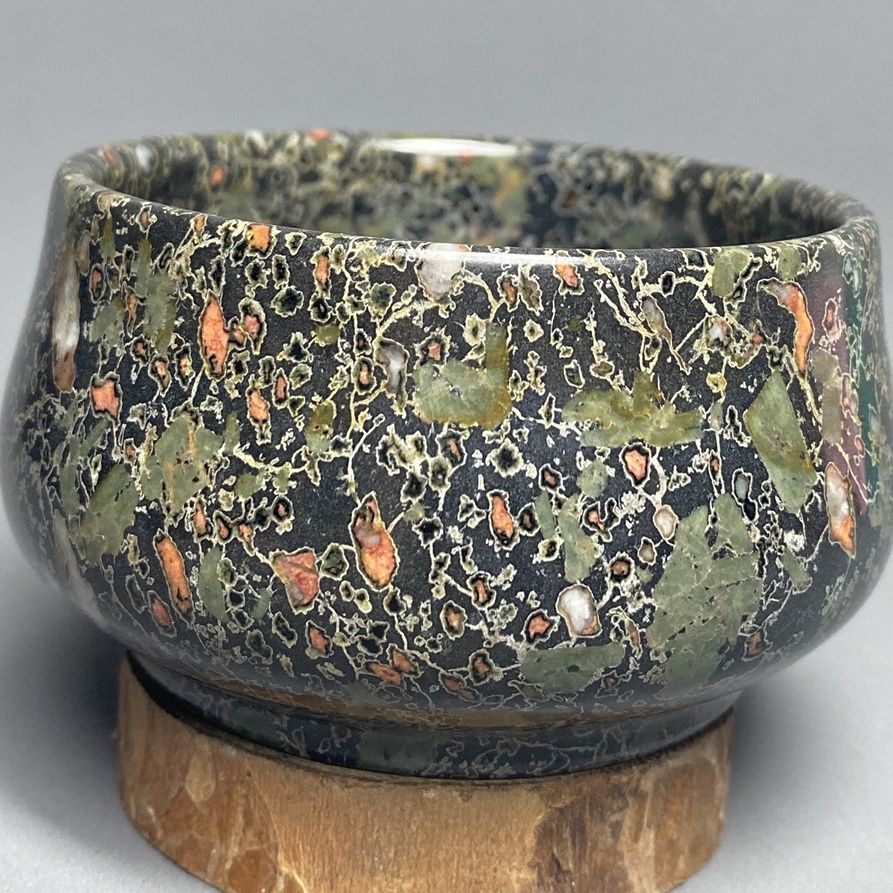Natural Jade Teacup Magnetic S - огляд і ціна Gongfu Tea Set